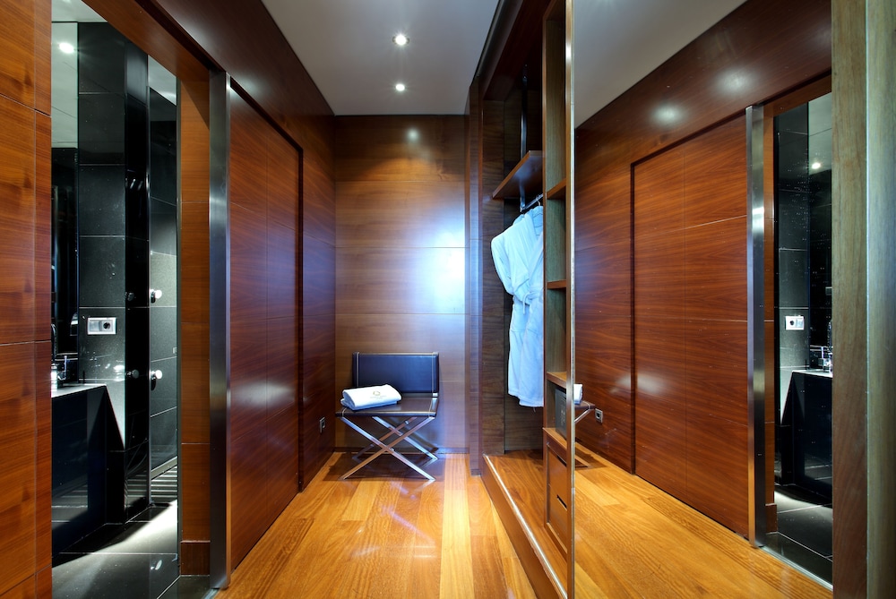 Eurostars Madrid Tower — photo 3